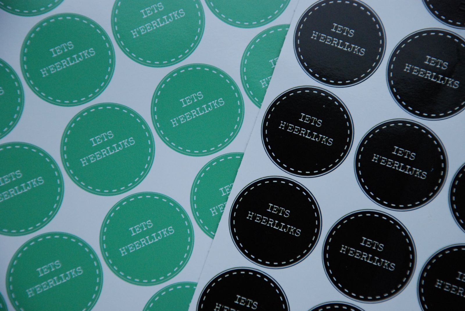 Zelfgemaakte stickers Stempelfun Stempels maken en graveren